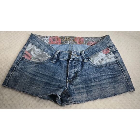 Rue21 Pants - Rue21 Y2K Distressed Denim Shorts Skull Rose Low Rise Womens 0/1 #083